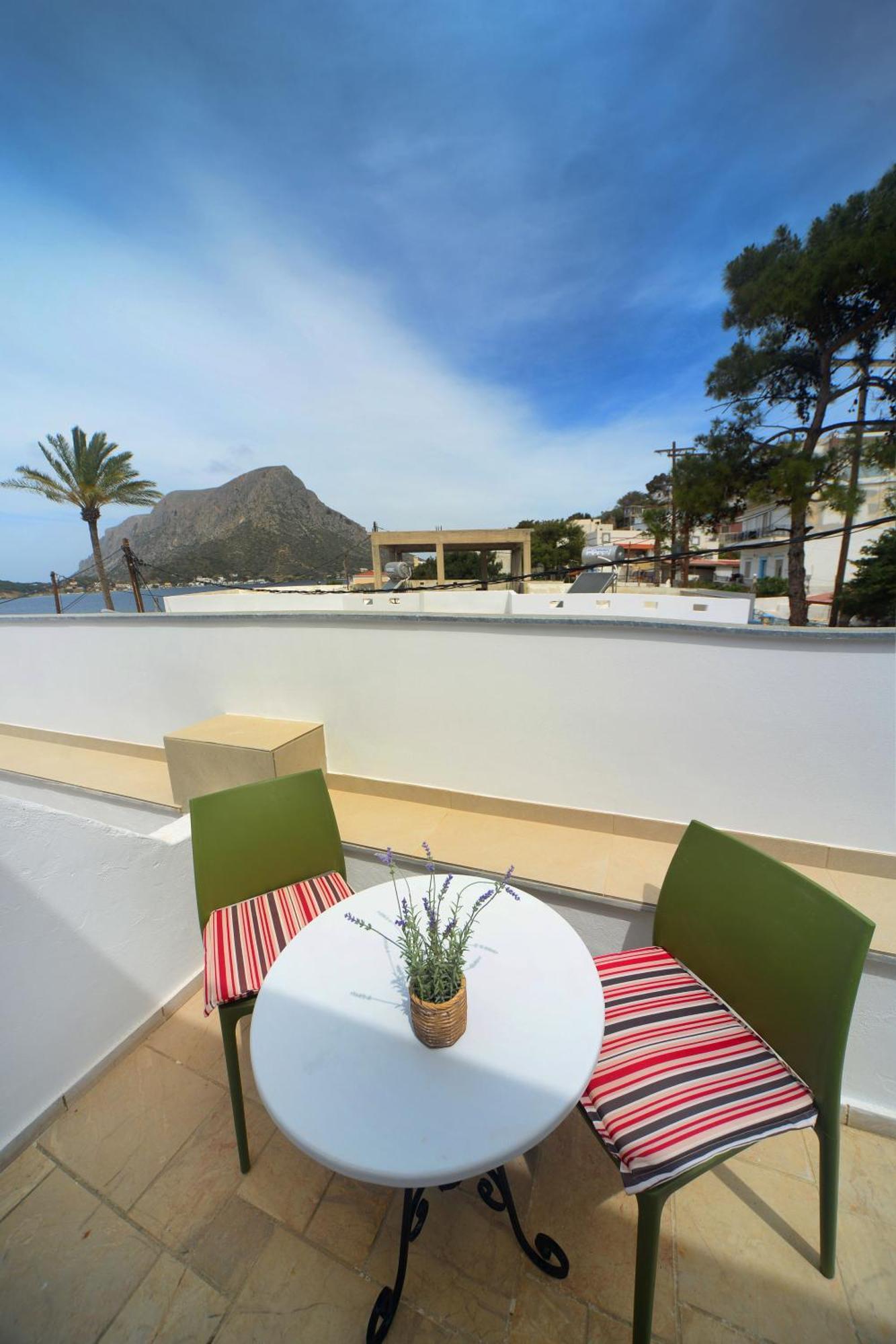 Anthelia Apartments Myrties Exterior photo